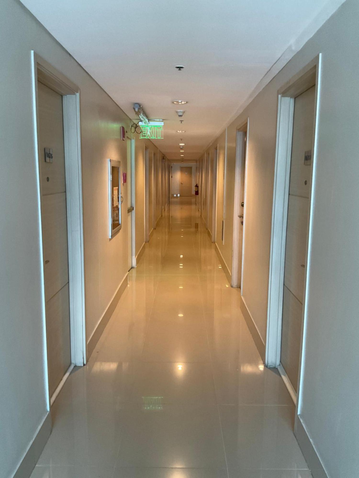 Sea Residences In Pasay Near Mall Of Asia Exterior foto